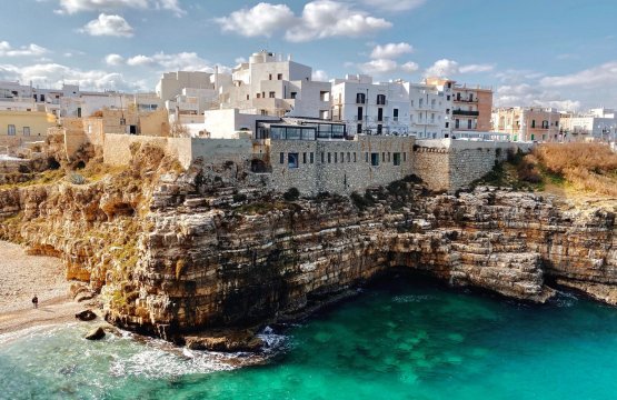 Tramonto in barca a Polignano e Monopoli  