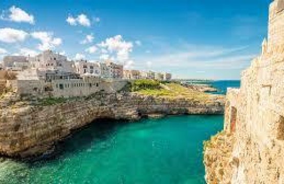 Tramonto in barca a Polignano e Monopoli  