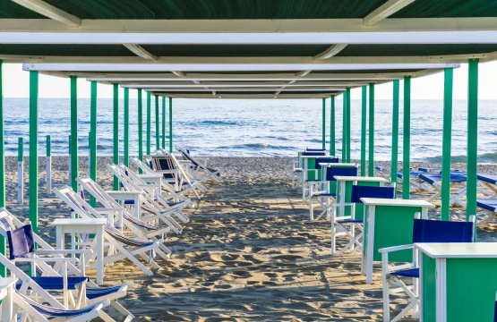 Forte Dei Marmi: E Bike Tour e tesori nascosti con un local  