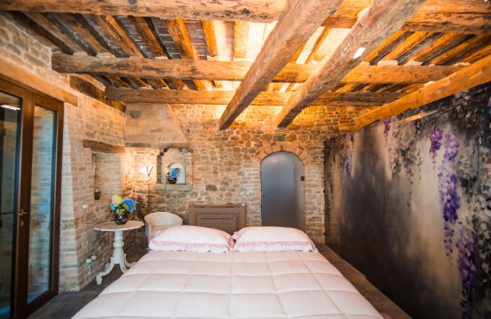 Short rent Flat Quiet zone  Marche
